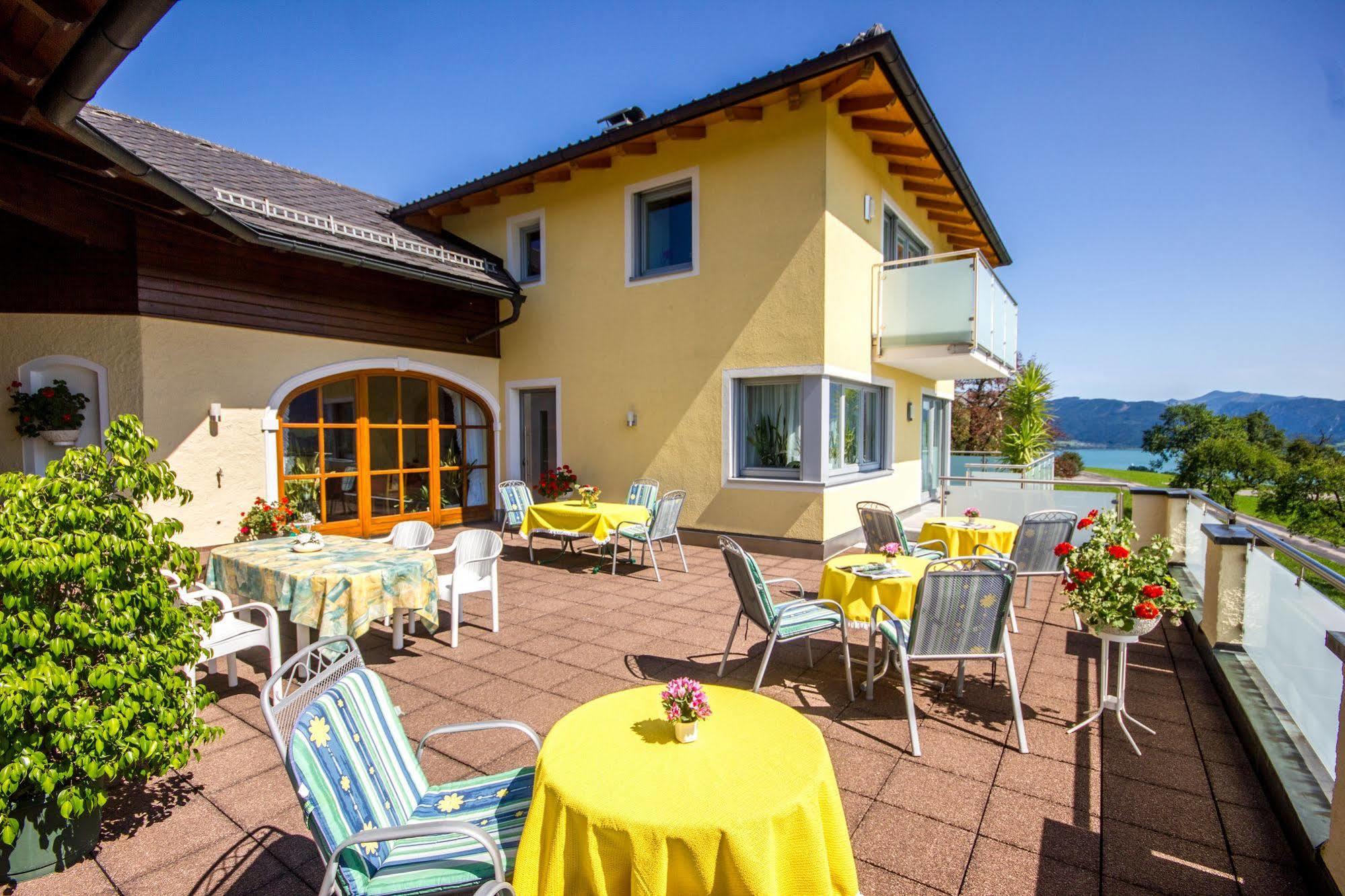 Gaestehaus Stabauer Мондзее Экстерьер фото